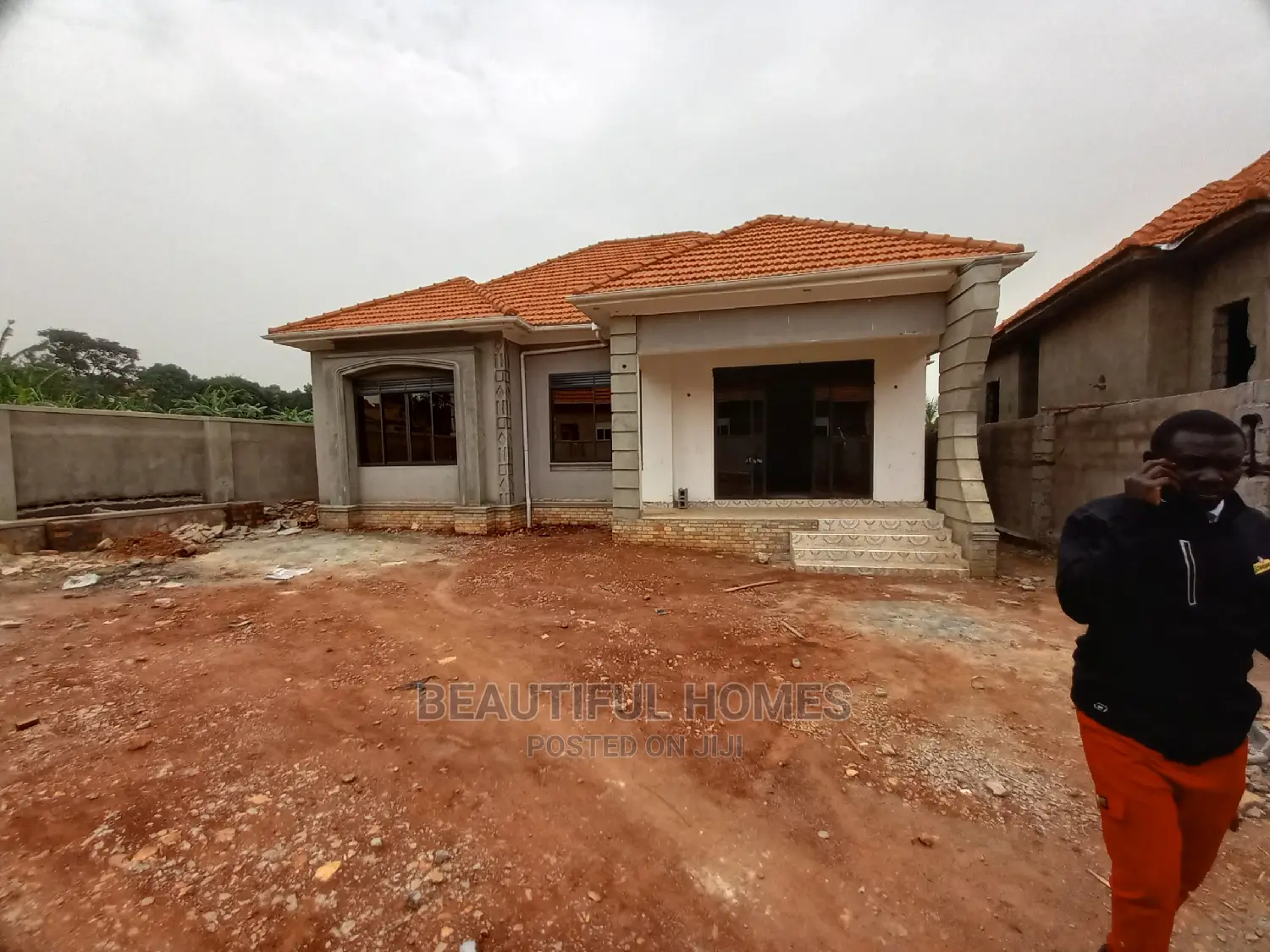 Furnished 4bdrm House in Kira Corporate for Sale
