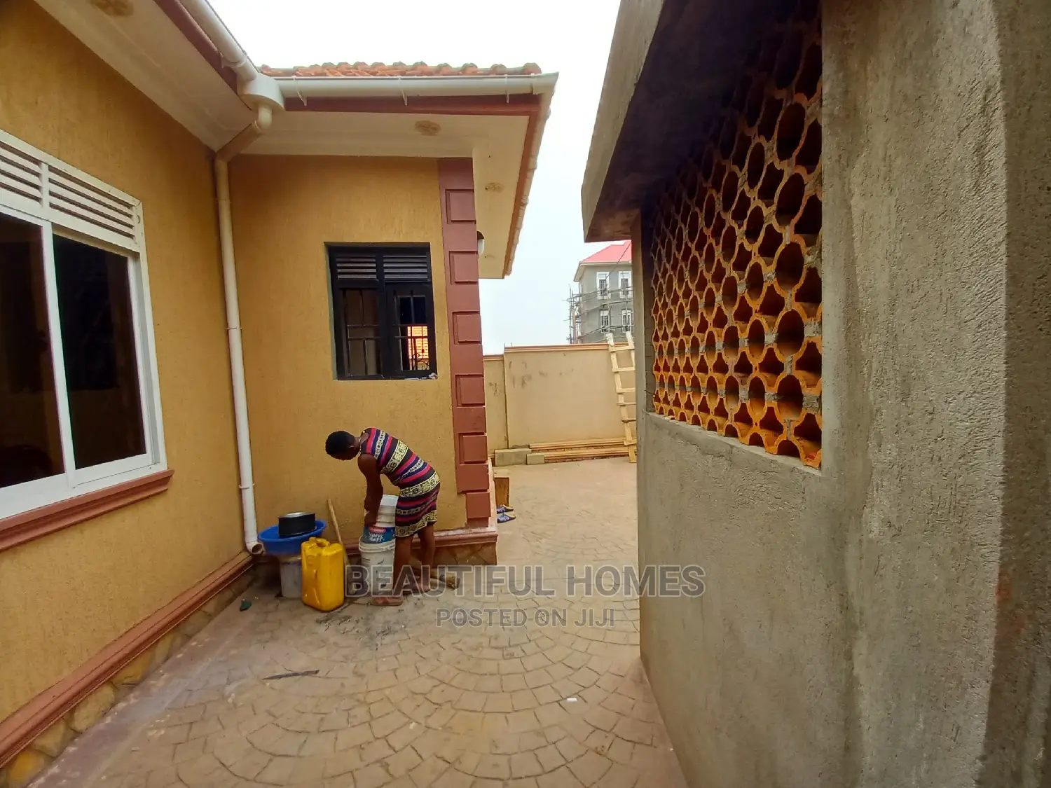 Furnished 5bdrm Bungalow in Kira Near Tarmack for sale