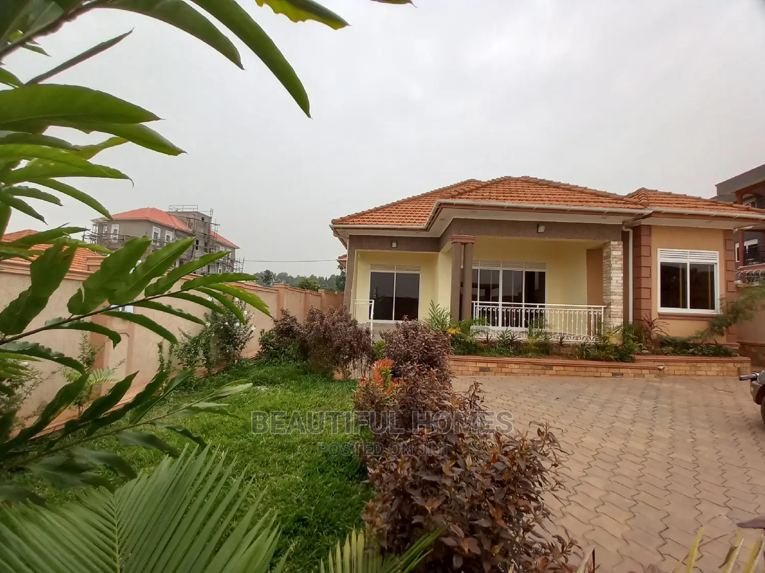 Furnished 4bdrm Bungalow in Kira Splendid for Sale