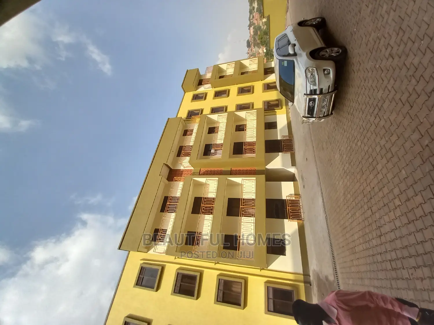 Furnished 2bdrm Condo in Kisaasi, Central Division for Sale