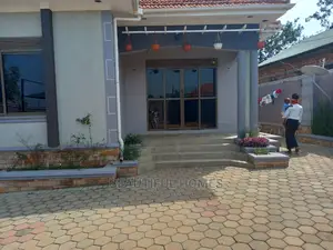 Furnished 4bdrm Bungalow in Kira Nakwero Canaan for Sale