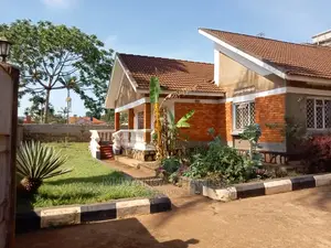 4bdrm Bungalow in Fs Properties Ltd, Central Division for rent
