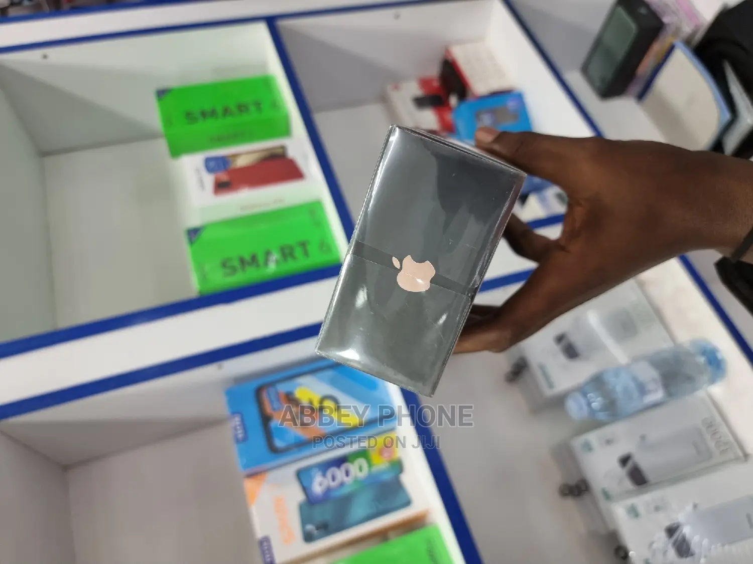 New Apple iPhone 11 Pro Max 256 GB Gold
