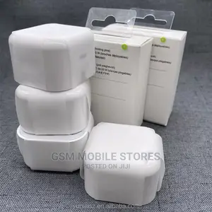 Apple 20W USB Power Adapter (Folding Pins)
