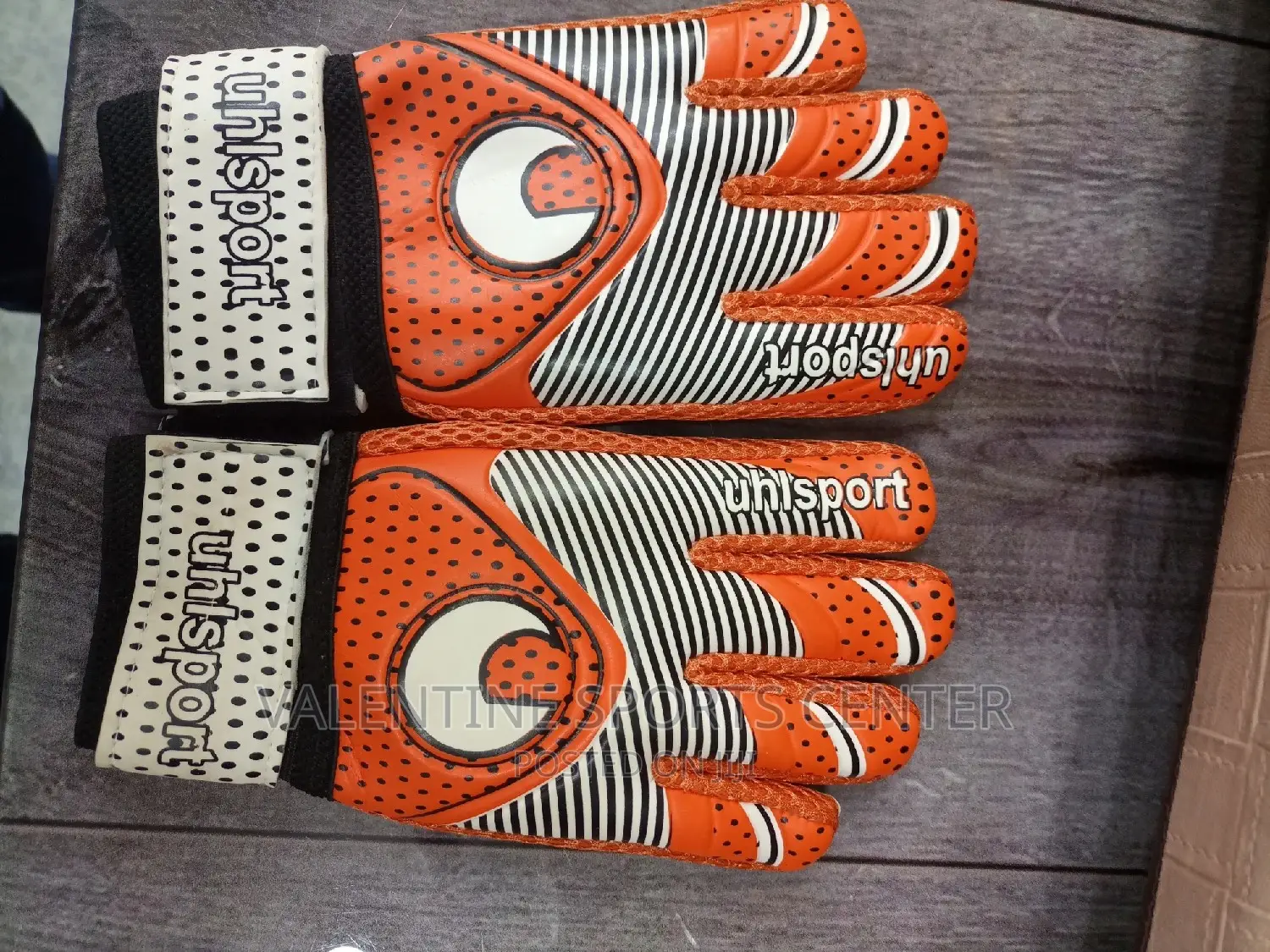 Football Goal Keeper Gloves Original Material