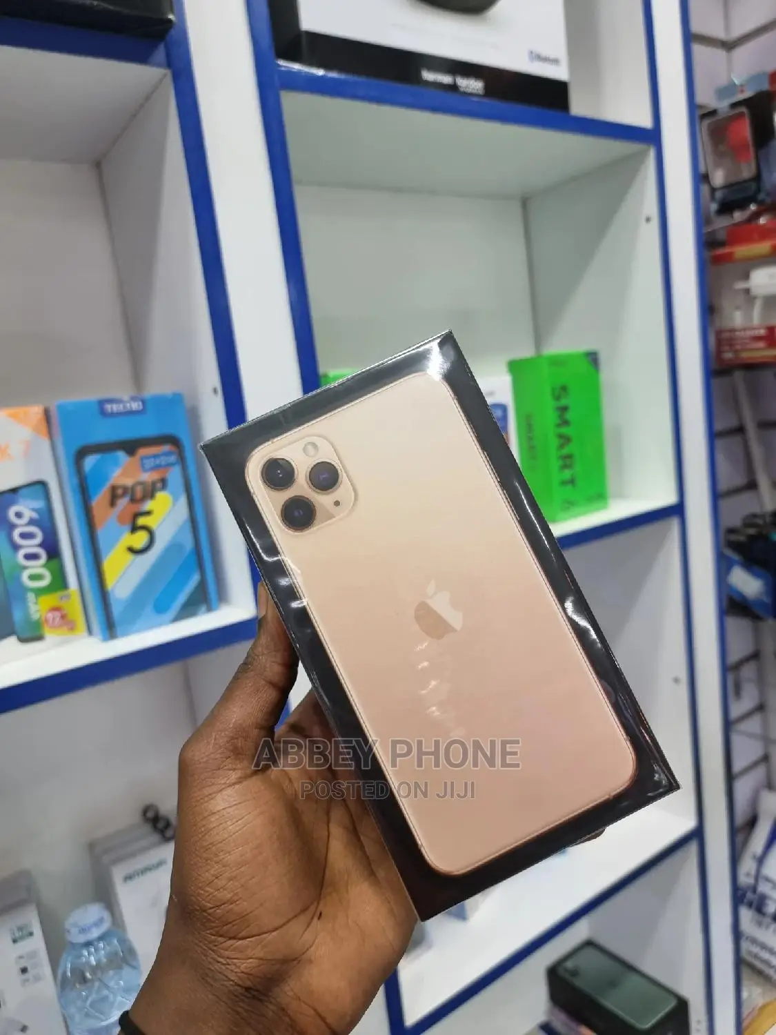New Apple iPhone 11 Pro Max 256 GB Gold
