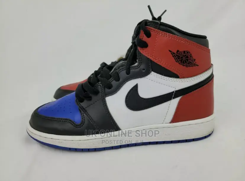 Nike Air Jordan 1 Retro High OG BG Top 3 Youth Size