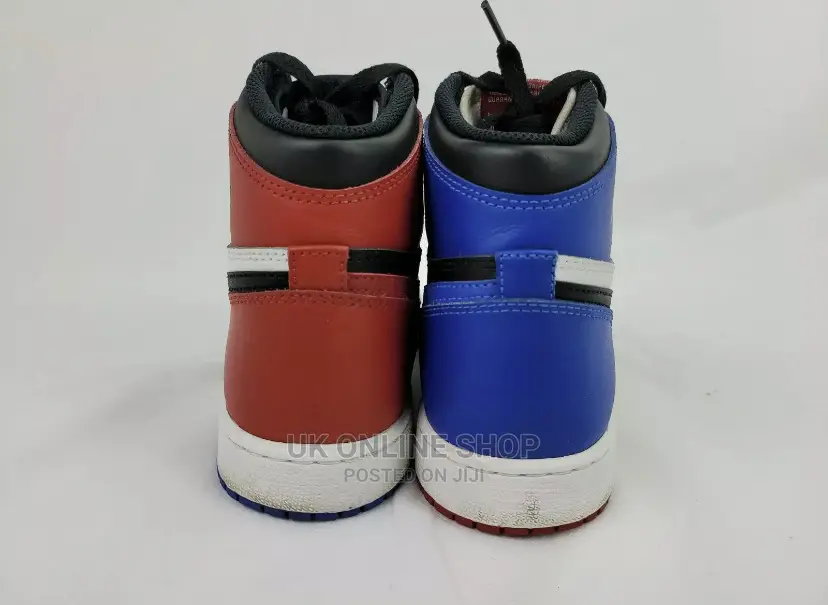 Nike Air Jordan 1 Retro High OG BG Top 3 Youth Size