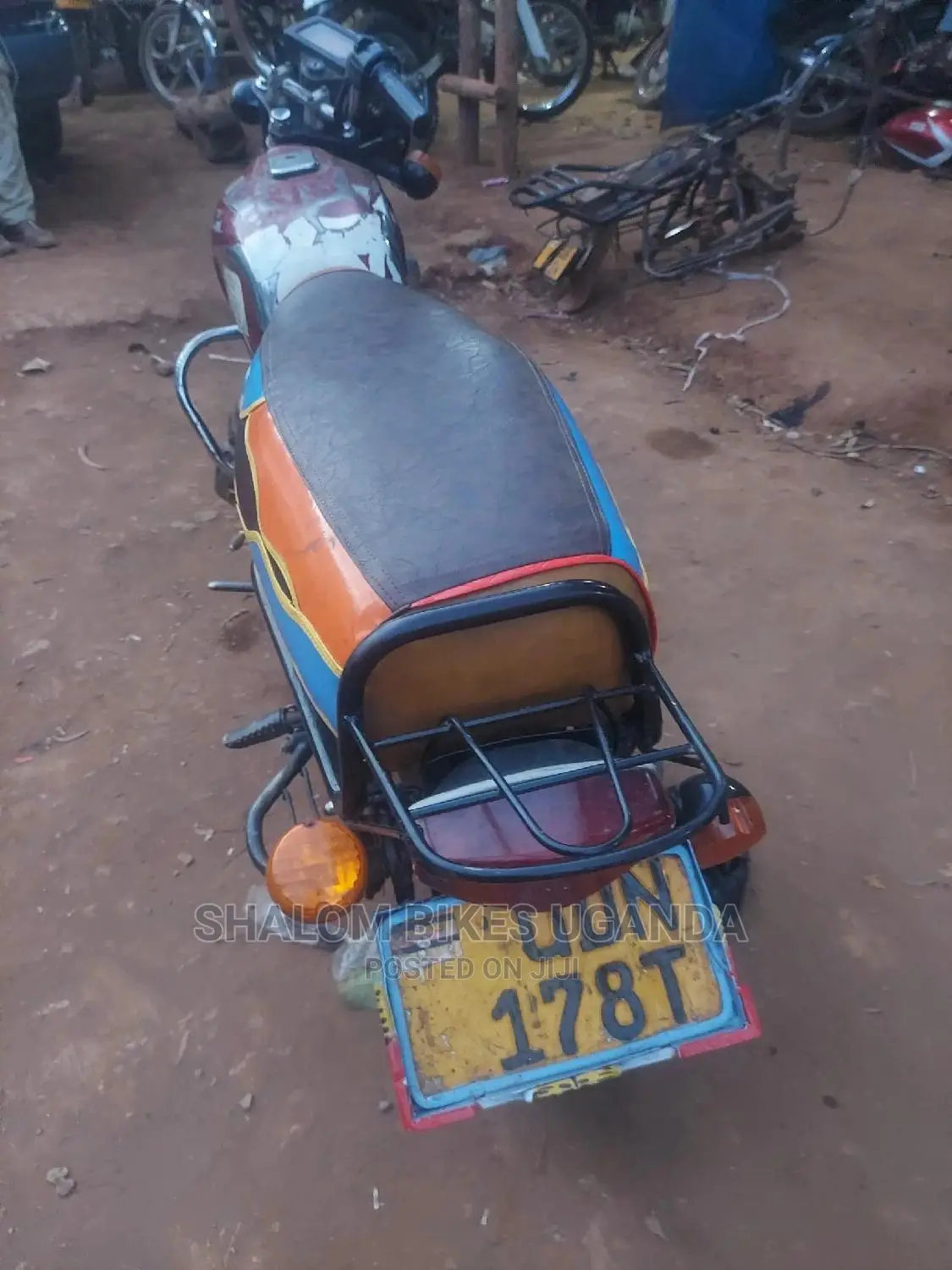 Bajaj Boxer 2019 Brown