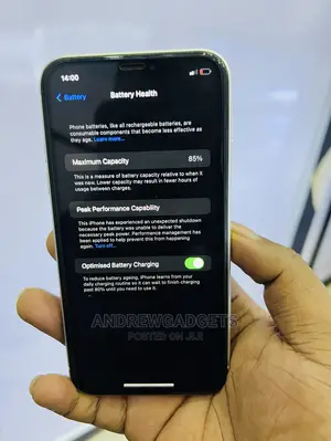 Apple iPhone XR 64 GB White