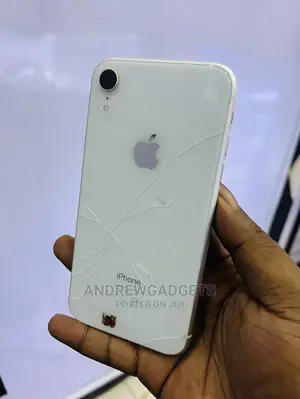 Apple iPhone XR 64 GB White