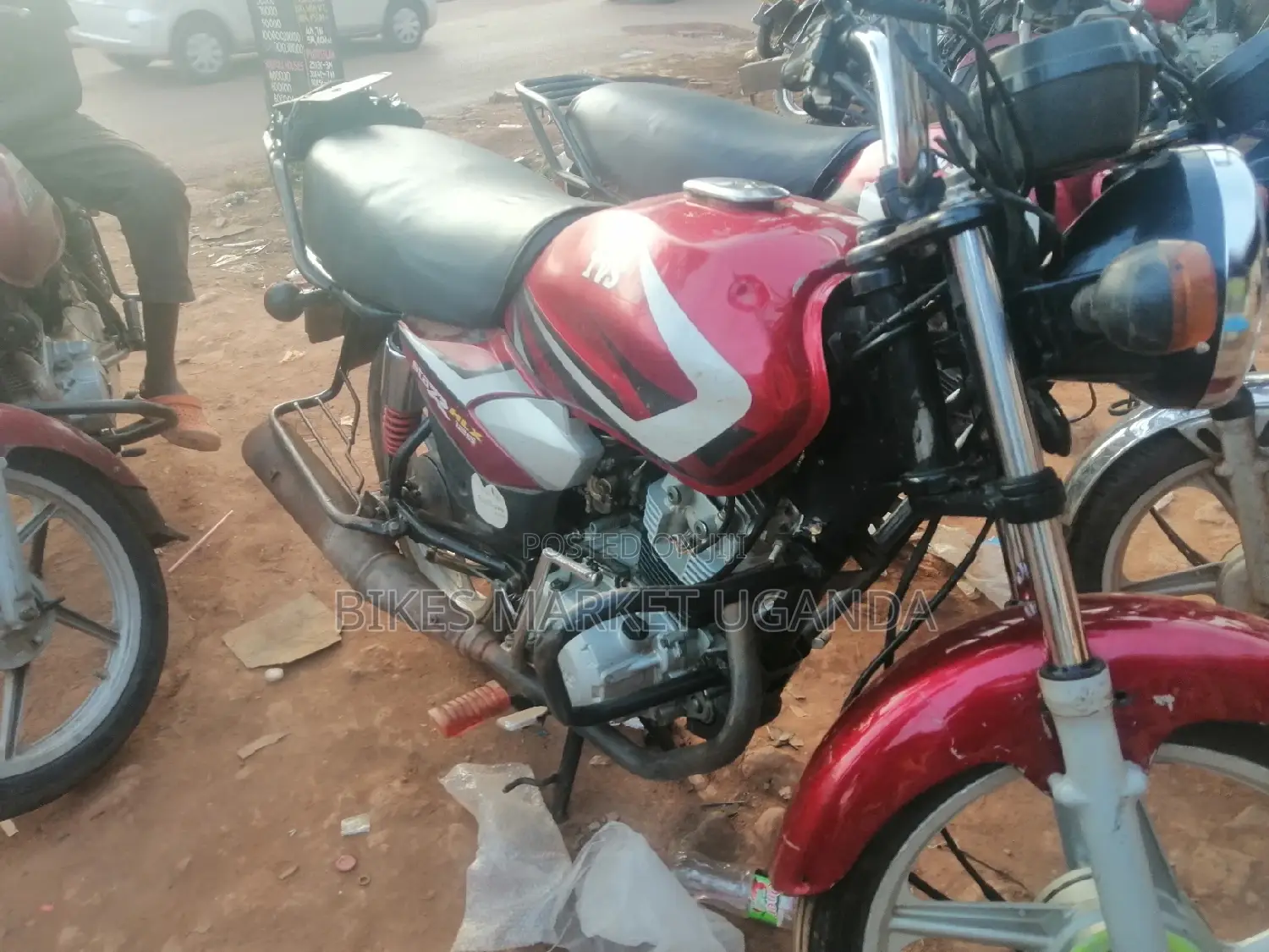 New TVS Apache 180 RTR 2015 Red