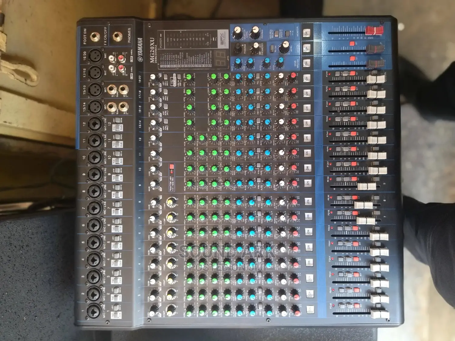 MG20XU Yamaha Mixer (20 Channels)