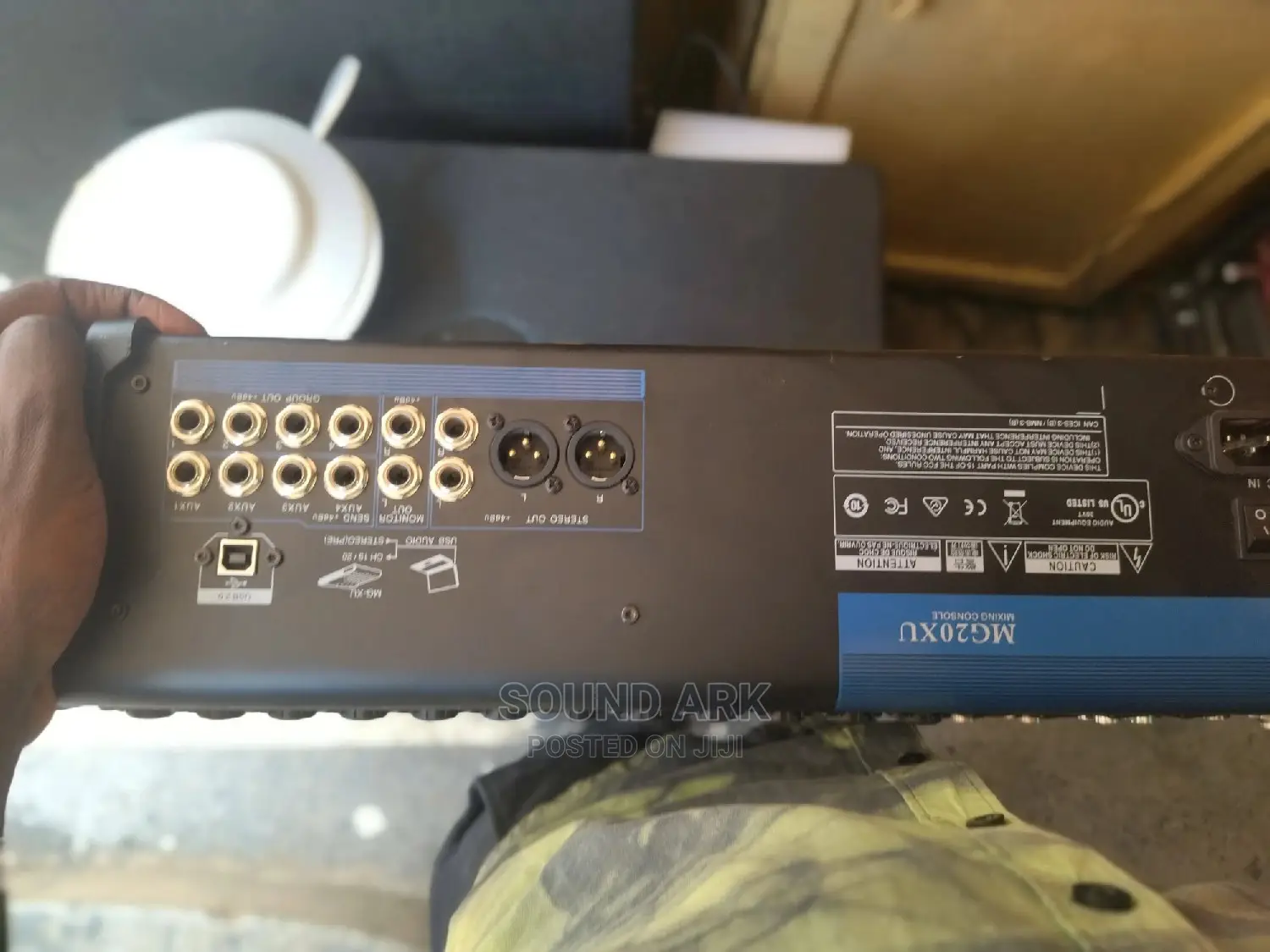 MG20XU Yamaha Mixer (20 Channels)