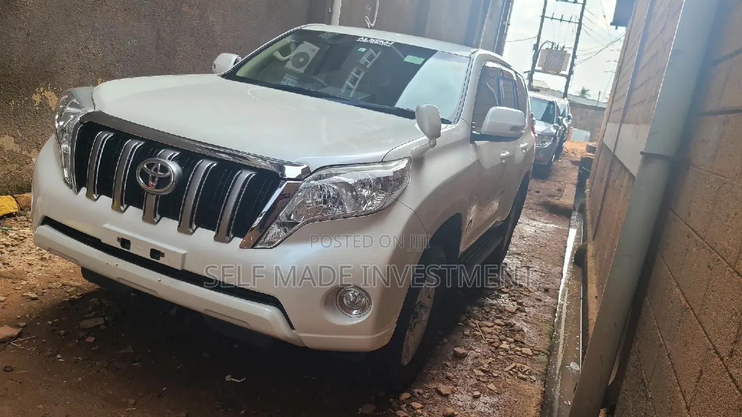 Toyota Land Cruiser Prado 2017 White