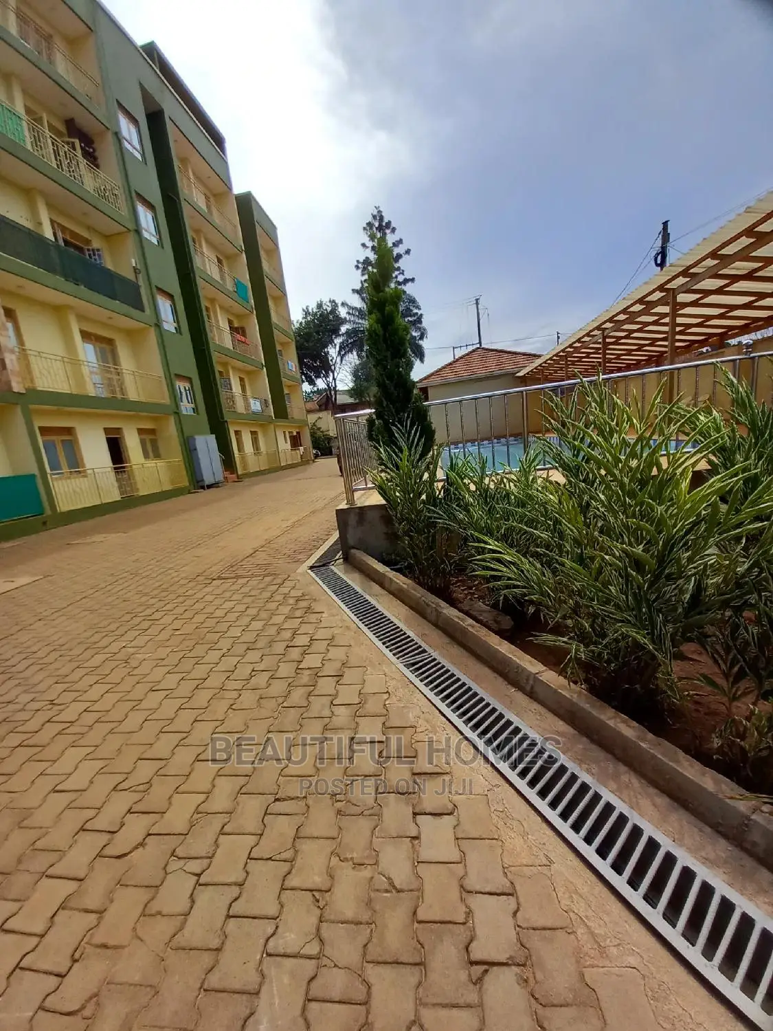 Furnished 2bdrm Condo in Bukoto, Central Division for Sale