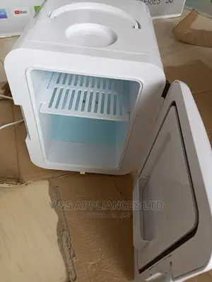 Geepas Mini Fridge