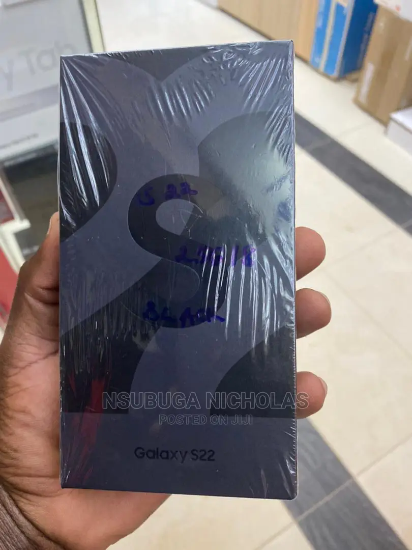 New Samsung Galaxy S22 5G 256 GB Black