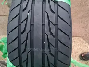 265/40r22 Low Profile Tyre