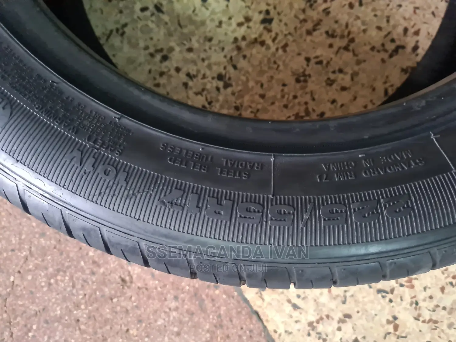 225/55r17 Second Hand Tire