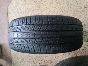 225/55r17 Second Hand Tire
