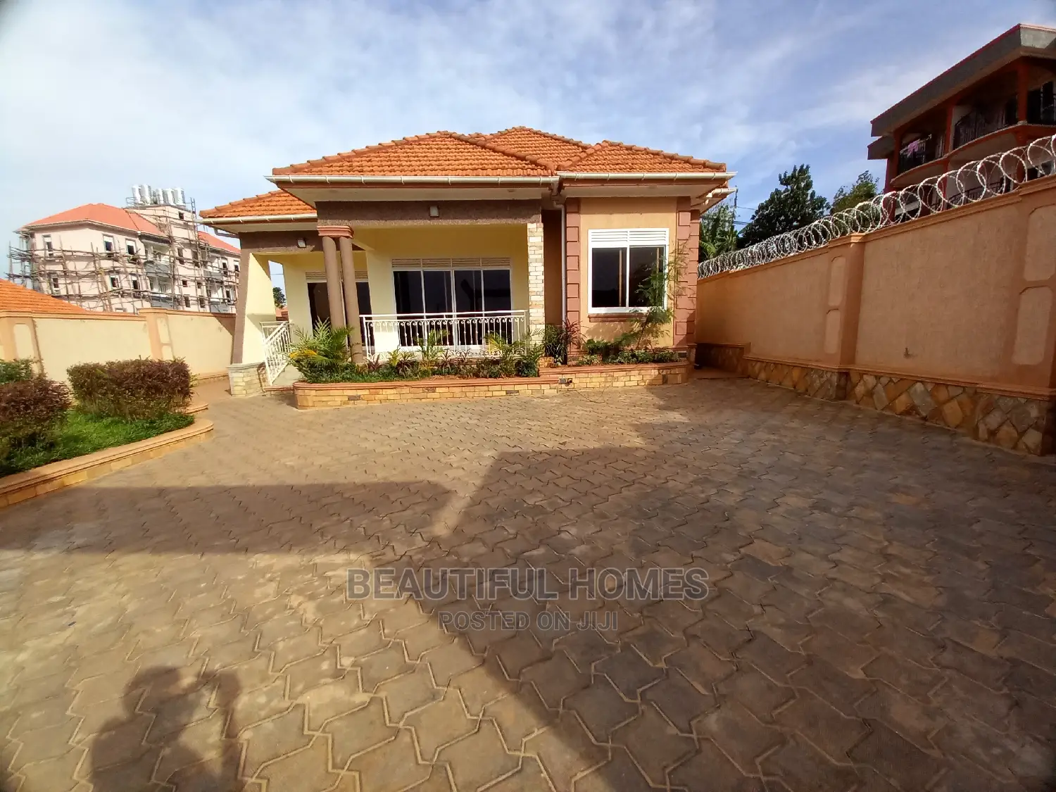 Furnished 4bdrm House in Kira for Sale