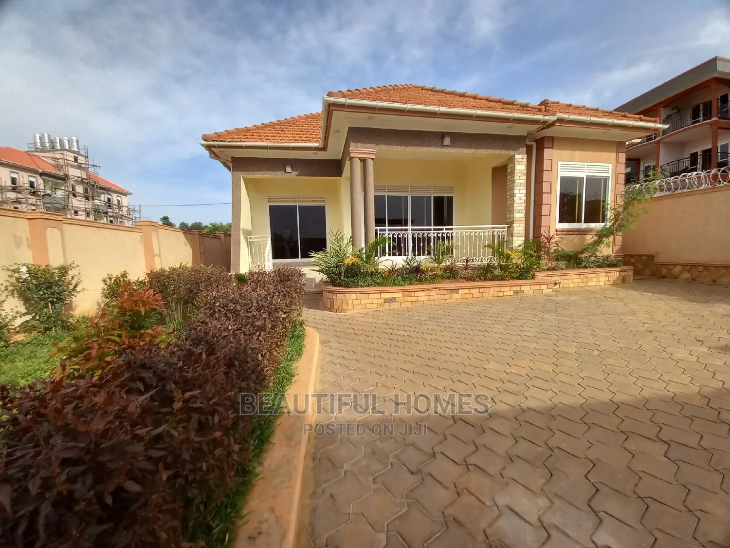 Furnished 4bdrm House in Kira for Sale