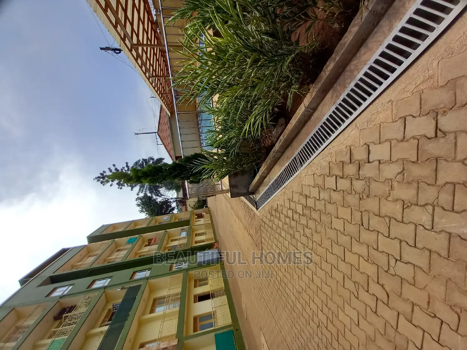 Furnished 2bdrm Condo in Bukoto, Central Division for Sale