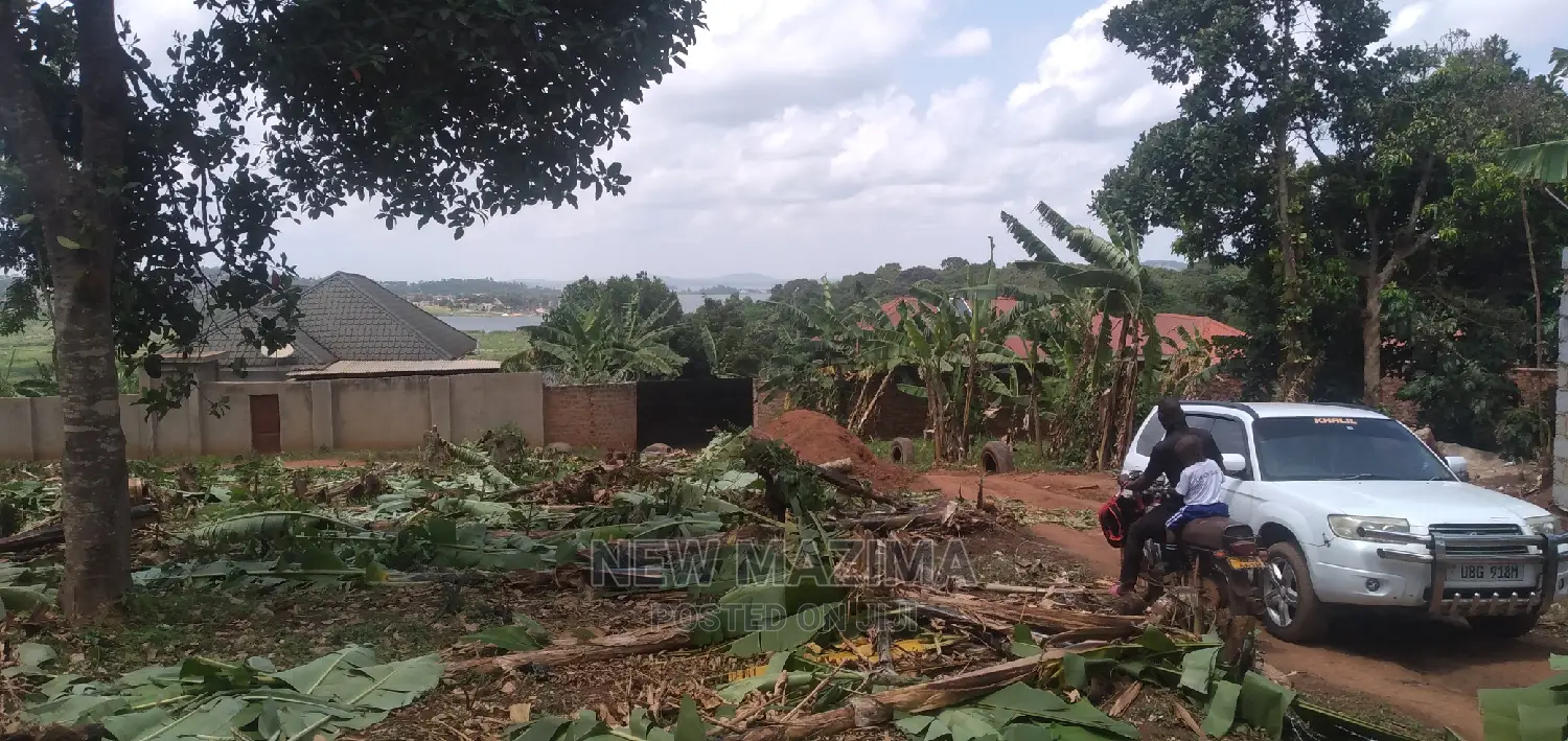 Affordable Sweet Plot Quicksale After Munyonyo With Gd View