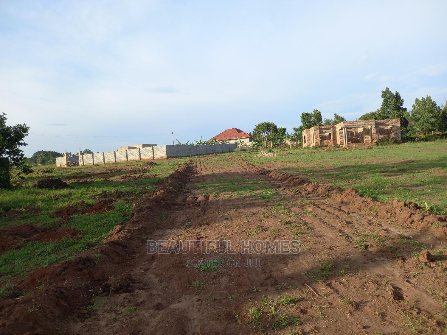 Gayaza Near Road Land on Sell in Wakiso / Wakiso Land & Plots for Sale, Nice Homes Jiji.ug