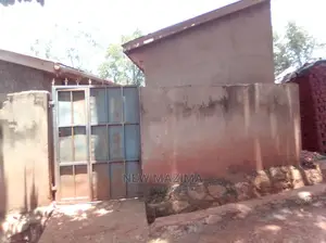 6bdrm House in Namasuba Ndejje, Central Division for Sale