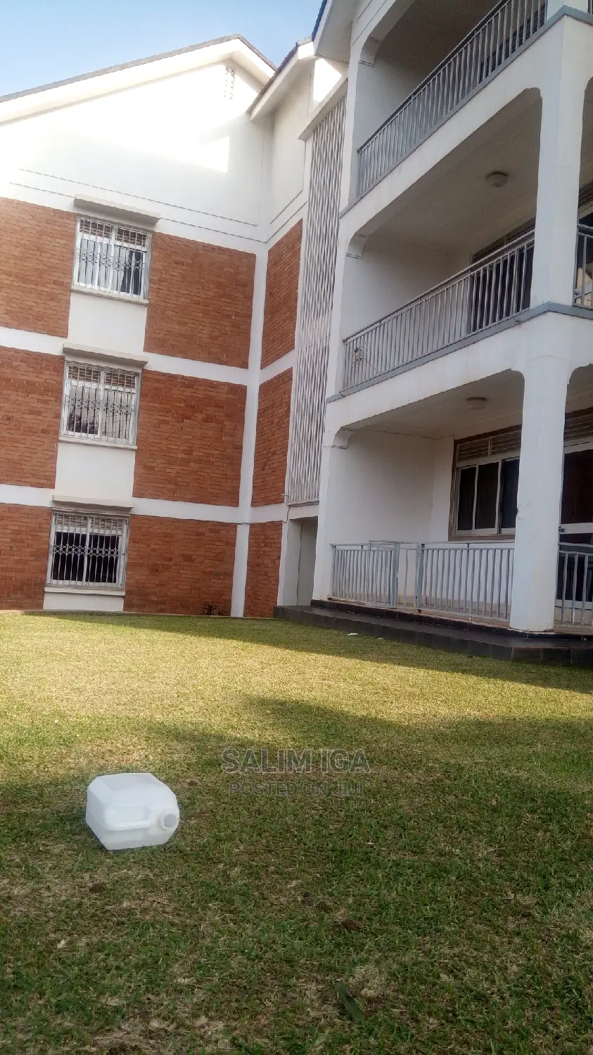 3bdrm Block of Flats in Kololo Property, Central Division for Rent