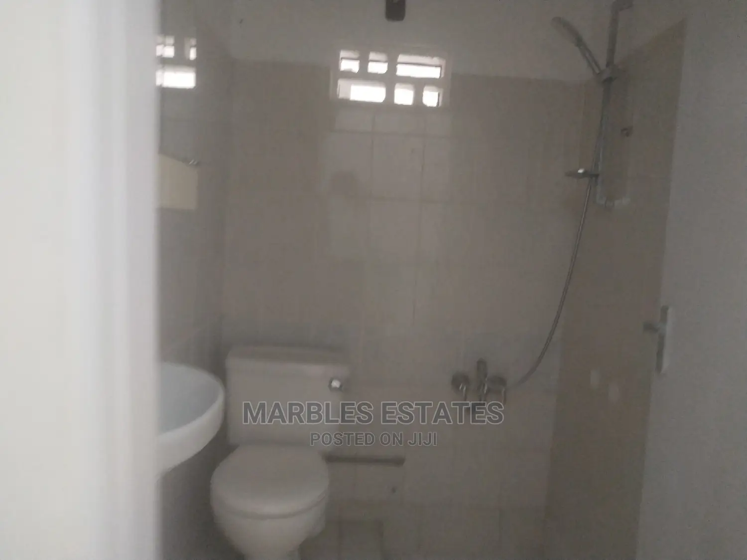 3bdrm Bungalow in Kololo, Central Division for Rent