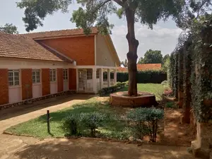 5bdrm House in Fs Properties Ltd, Central Division for Rent