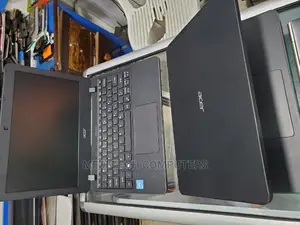 Laptop Acer TravelMate B 4GB Intel Celeron HDD 320GB
