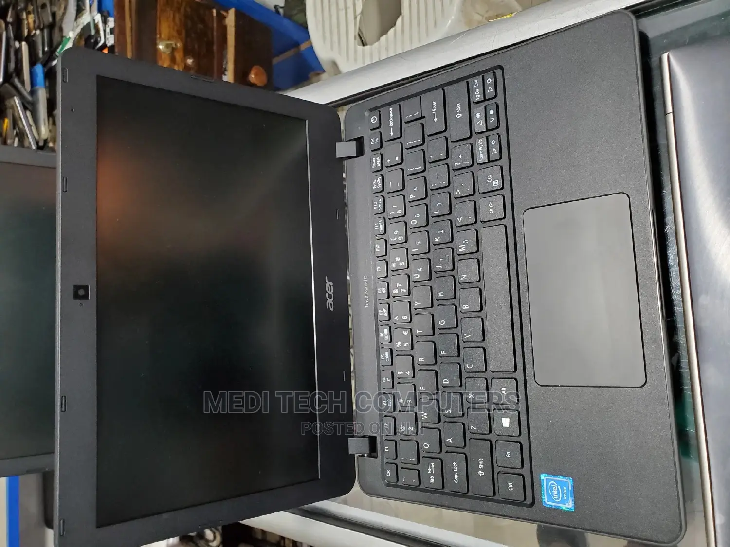 Laptop Acer TravelMate B 4GB Intel Celeron HDD 320GB