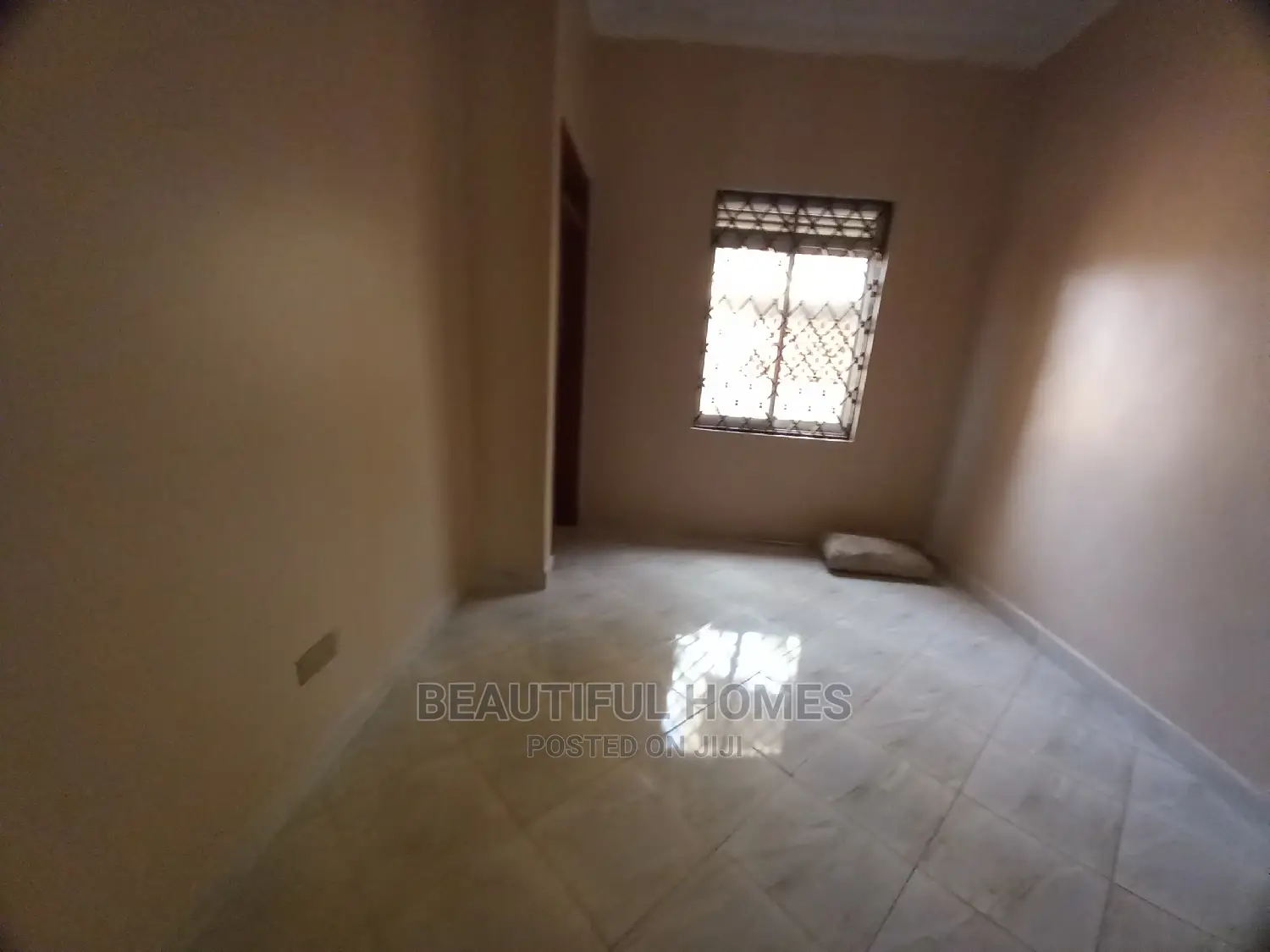 Furnished 4bdrm Bungalow in Kira Modern Estate for Sale