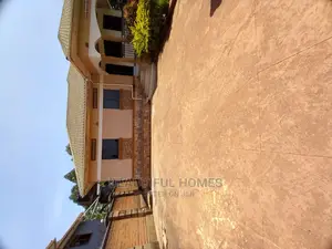Furnished 4bdrm Bungalow in Kira Corporates for Sale