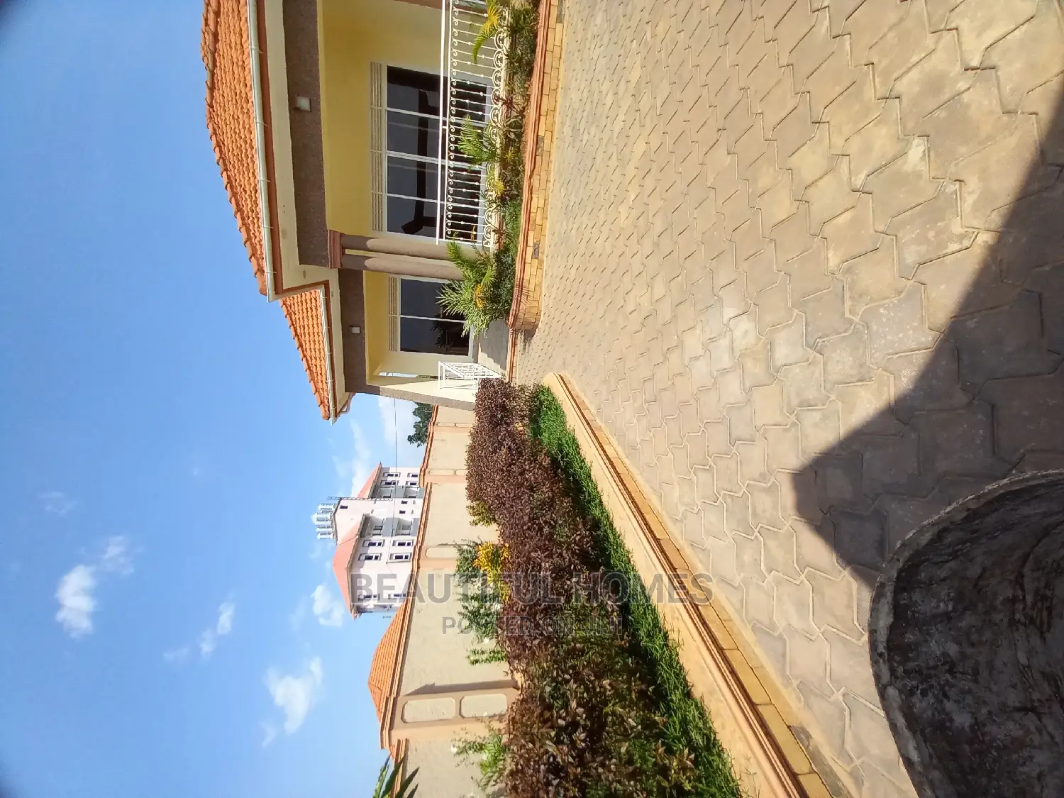 Furnished 4bdrm House in Kira Executive for Sale