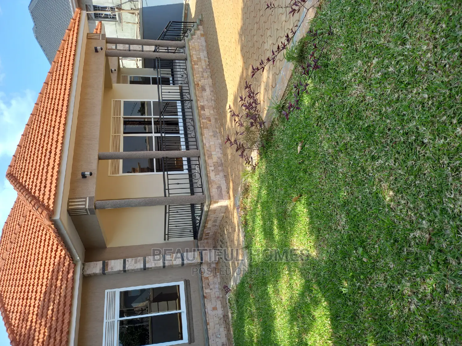 Furnished 4bdrm Bungalow in Kira for Sale