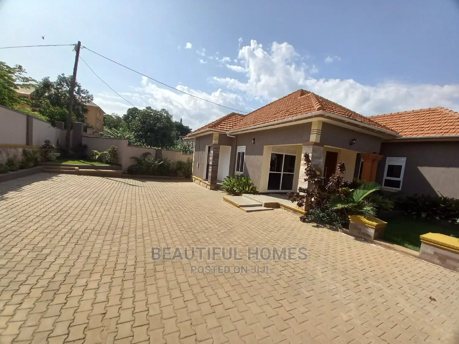 Furnished 4bdrm House in Kira Ministers for Sale