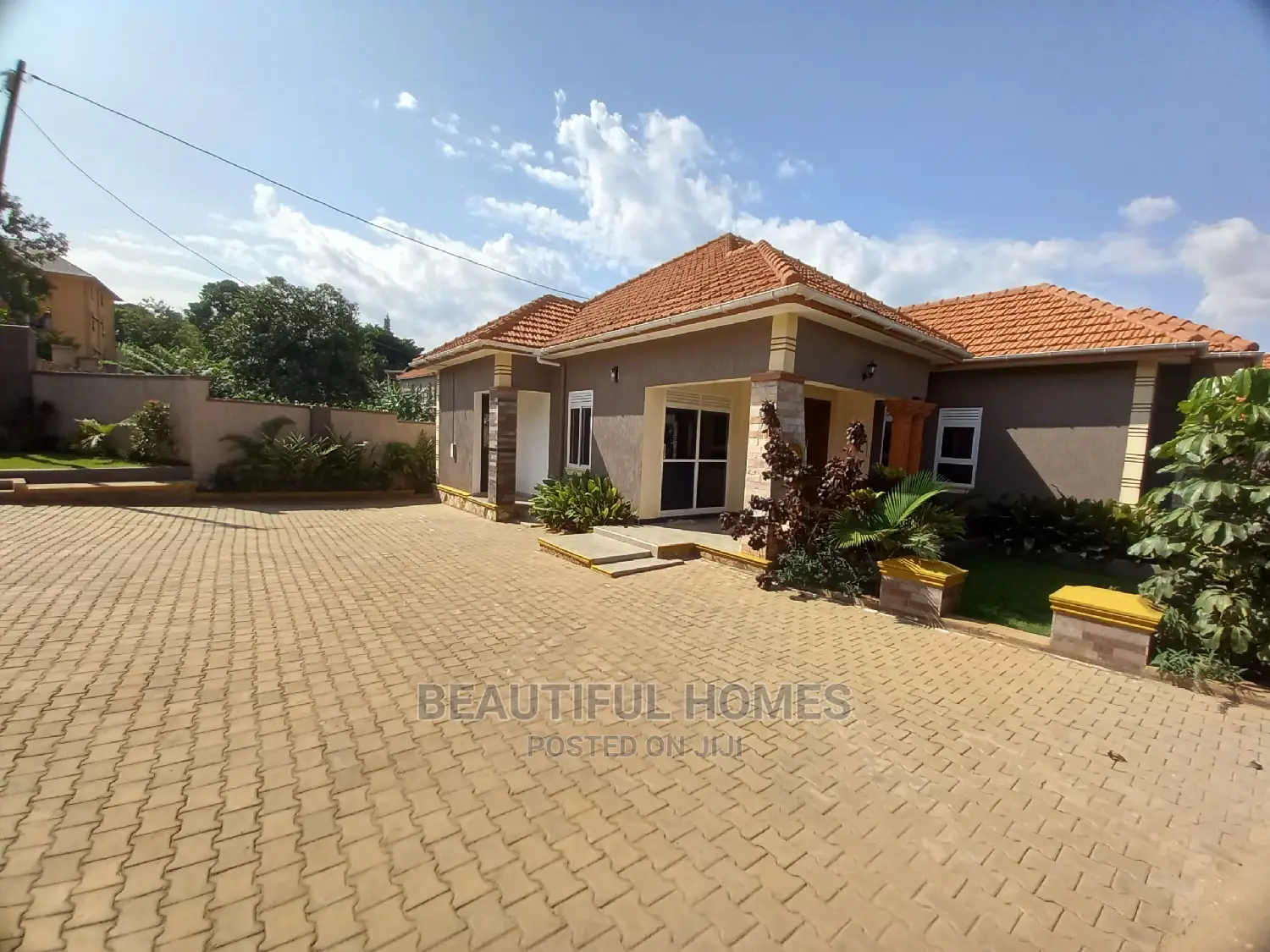 Furnished 4bdrm House in Kira Ministers for Sale