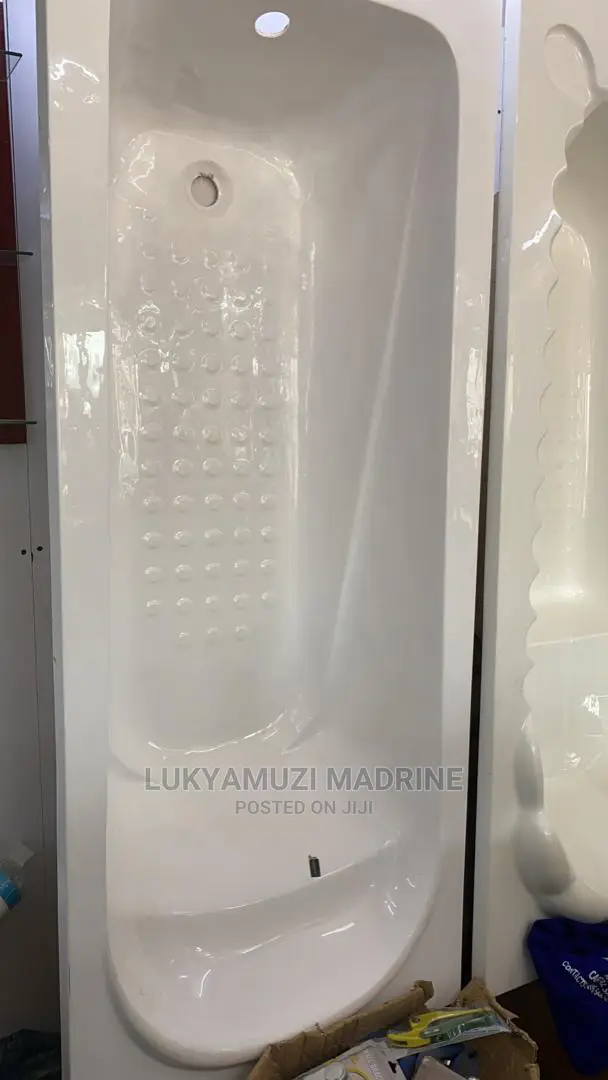 Fibre Bathtubs in Central Division Plumbing & Water Supply, Lukyamuzi