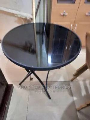 Foldable Glass Tables