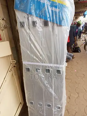 Folding Ladders 6.5m / 6 Step