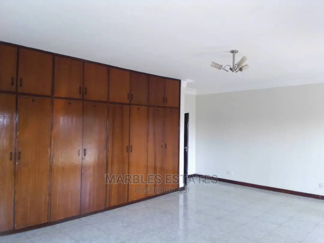 10bdrm House in Mbuya, Central Division for Rent