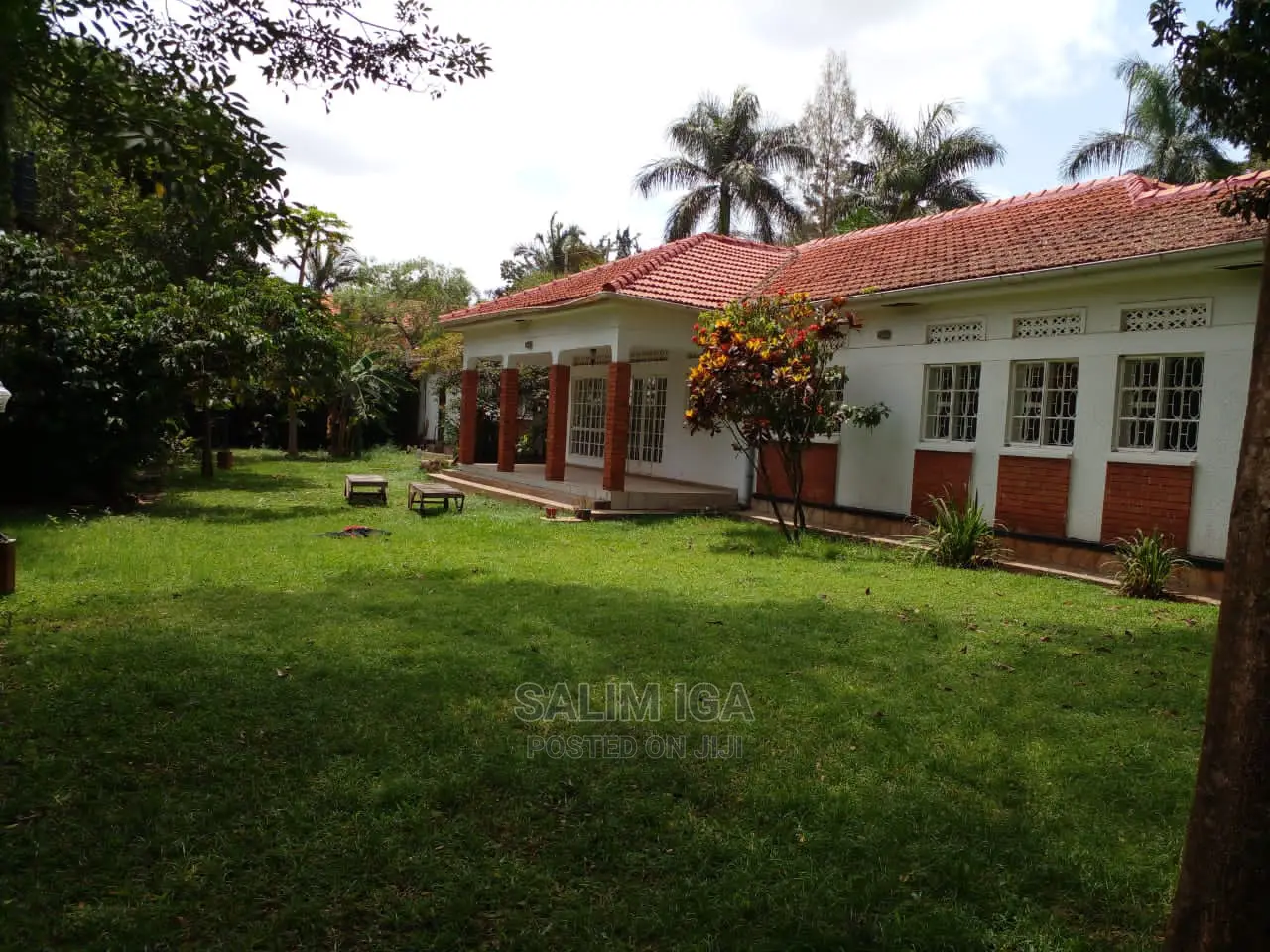 4bdrm Bungalow in Kololo Property, Central Division for Rent