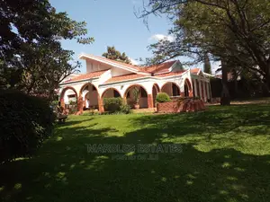 4bdrm Apartment in Central Division for Rent