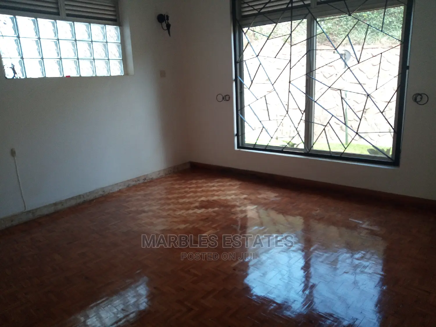 4bdrm Apartment in Central Division for Rent