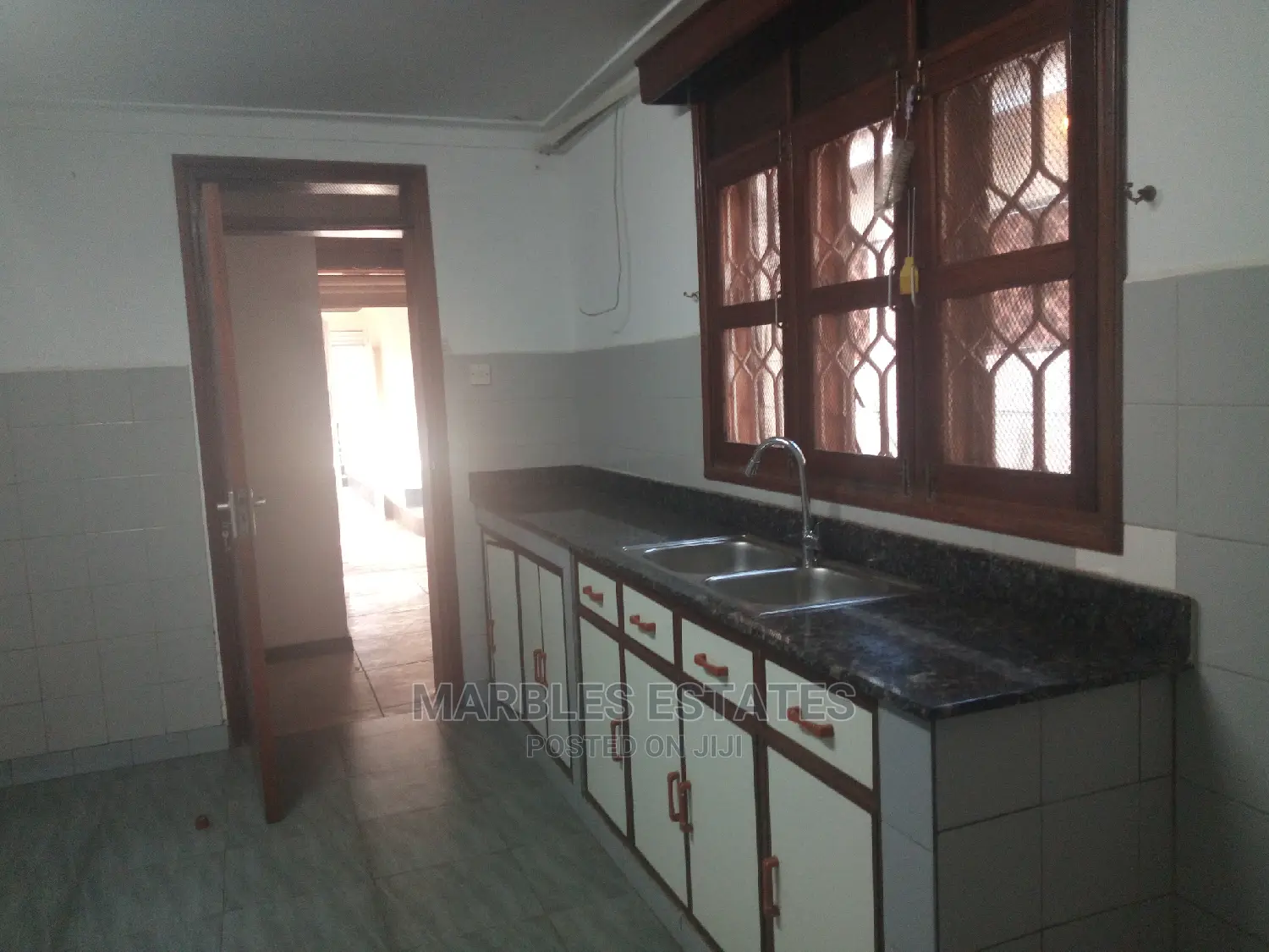 3bdrm Apartment in Upper East Naguru, Central Division for Rent